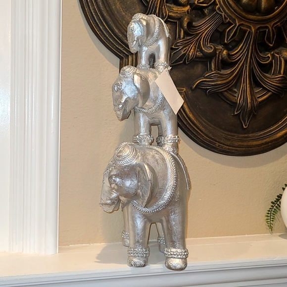 18" Silver Glam Elephant Trio Sculpture - Picture 4 of 10